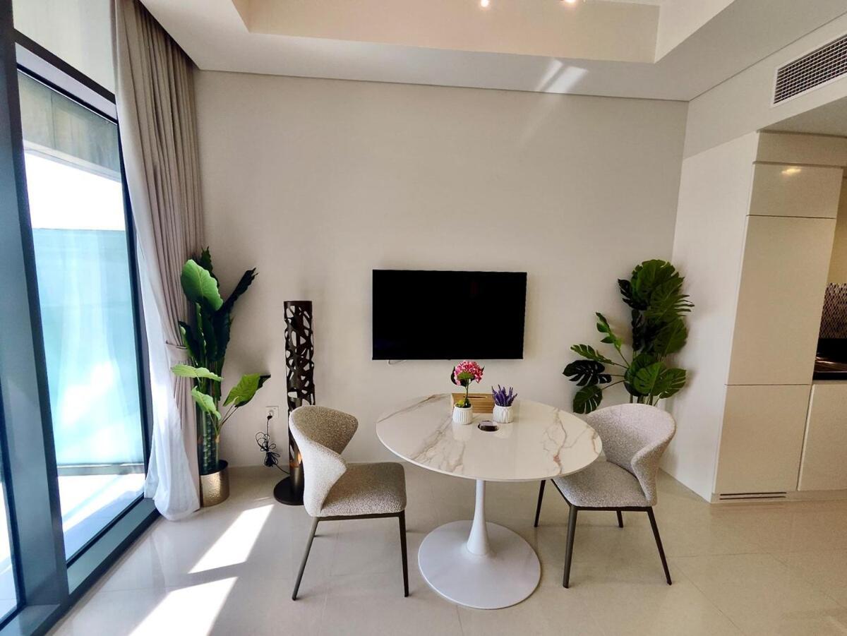 Apartment Aykon Panoramic Skyline View